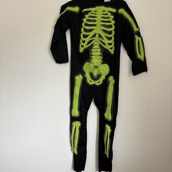 Fun World Kids Spooky Skeleton Halloween Costume Size Medium (8-10) - Picture 1 of 7